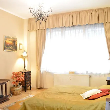 Classic Flat At Basilica Lägenhet