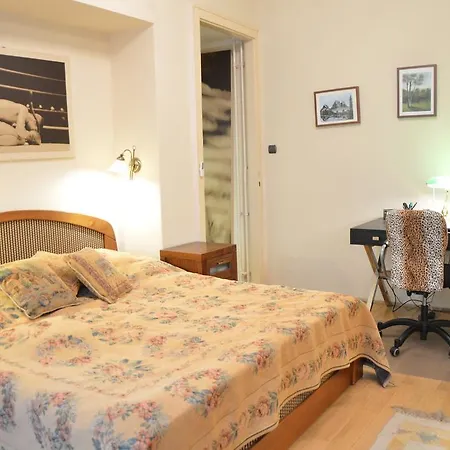 Classic Flat At Basilica * Budapešť