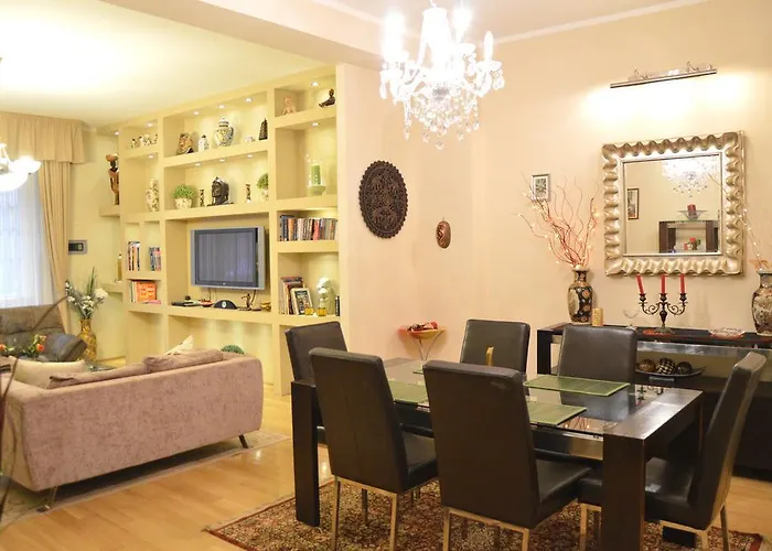 Classic Flat At Basilica Budapest