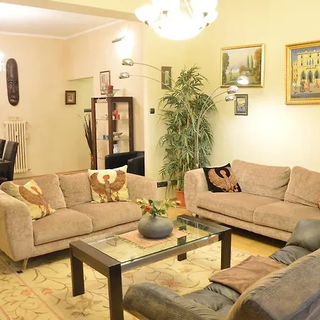 Classic Flat At Basilica * Budapešť