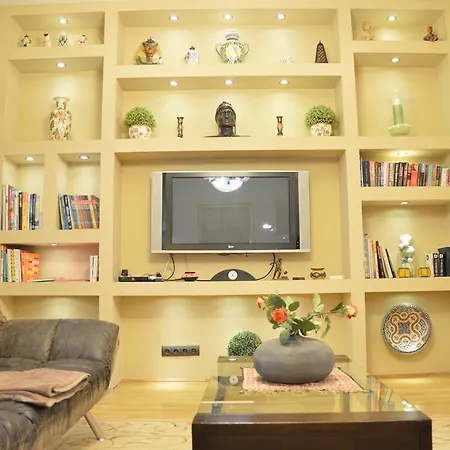 Classic Flat At Basilica * 부다페스트