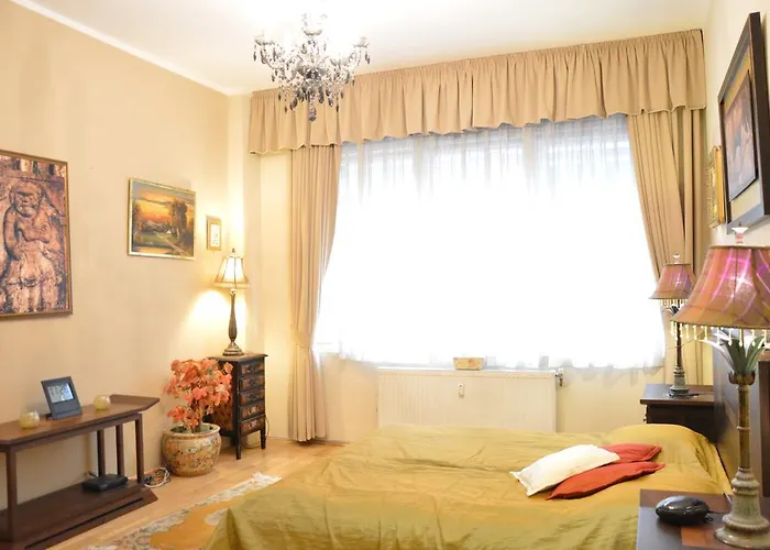 Classic Flat At Basilica 아파트